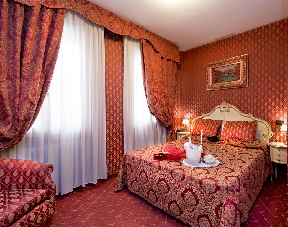 Hotel Mignon Venice Exterior photo