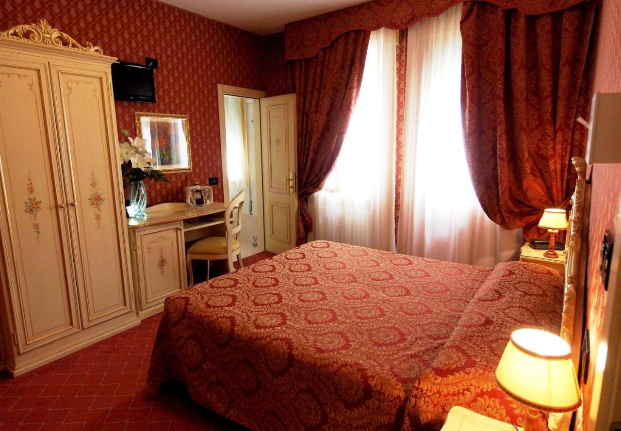 Hotel Mignon Venice Exterior photo